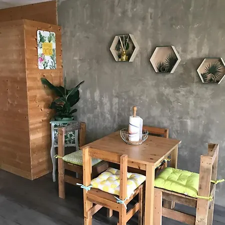 Village Marin Catalan 아파트